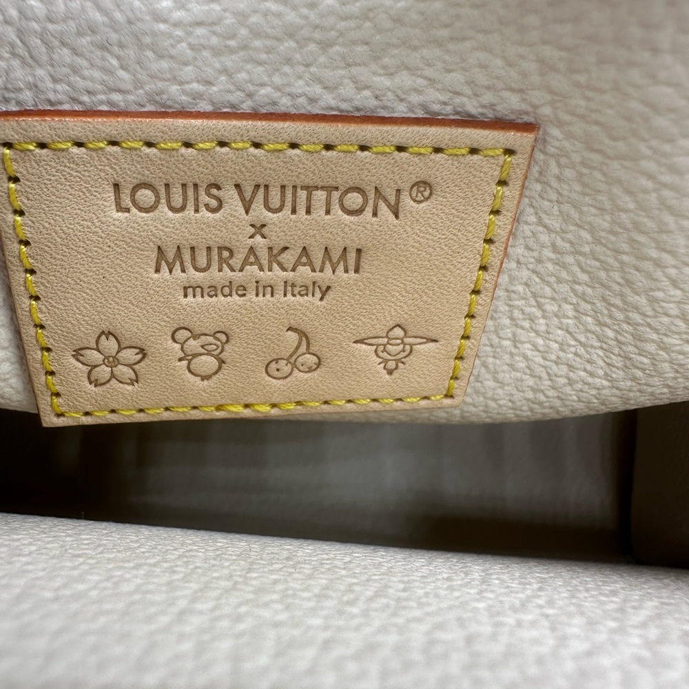 Louis Vuitton x Takashi Murakami toiletry pouch 19 - Picture 5 of 12